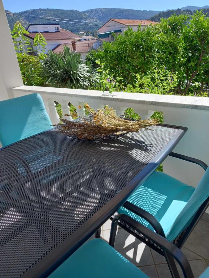 Apartman Katica Banjol Kültér fotó